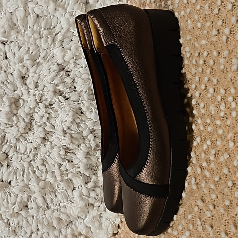 Clarks Slip-on Shoes - Picture 10 of 15